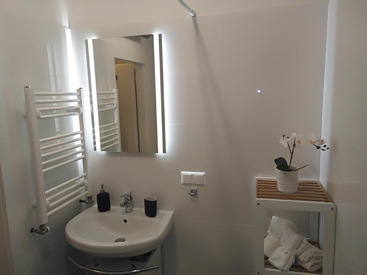 Anastasia-Apartment & Garage Виена Екстериор снимка